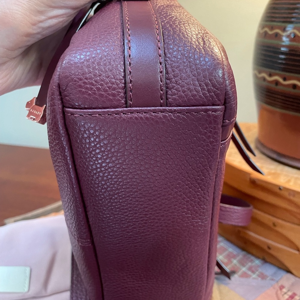 Radley London Penhurst Pebble Leather Crossbody In Me… Gem